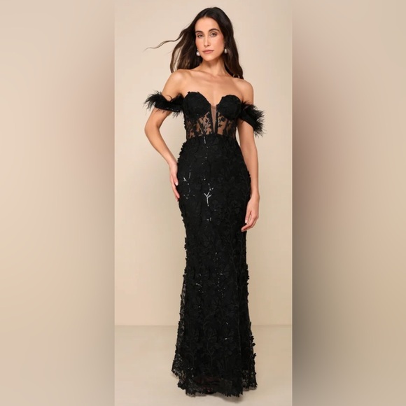 Lulus Dresses & Skirts - Lulus Midnight Sparkle Black Embroidered Feather Bustier Maxi Dress Sz medium